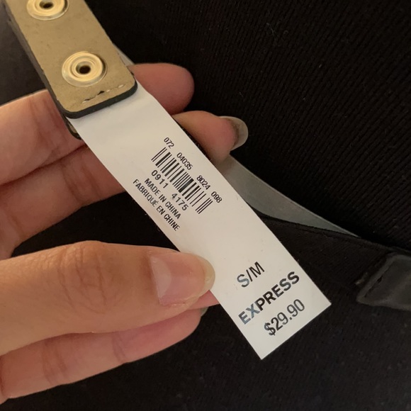 Black and Gold Skinny waist belt - Picture 4 of 5